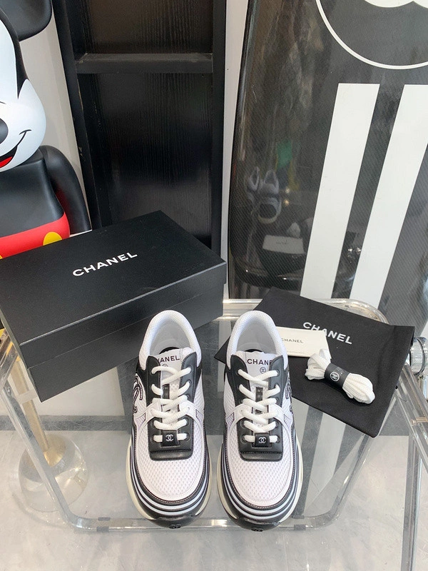 Cane sneakers
