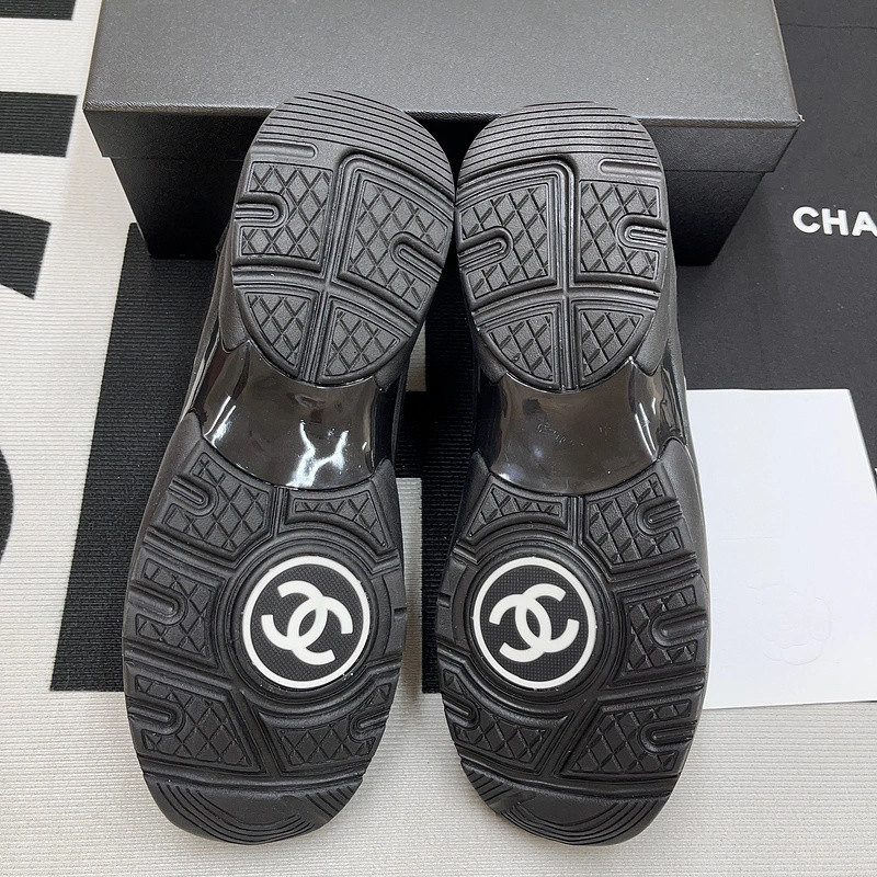 Cane sneakers