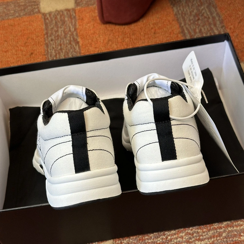 Cane sneakers