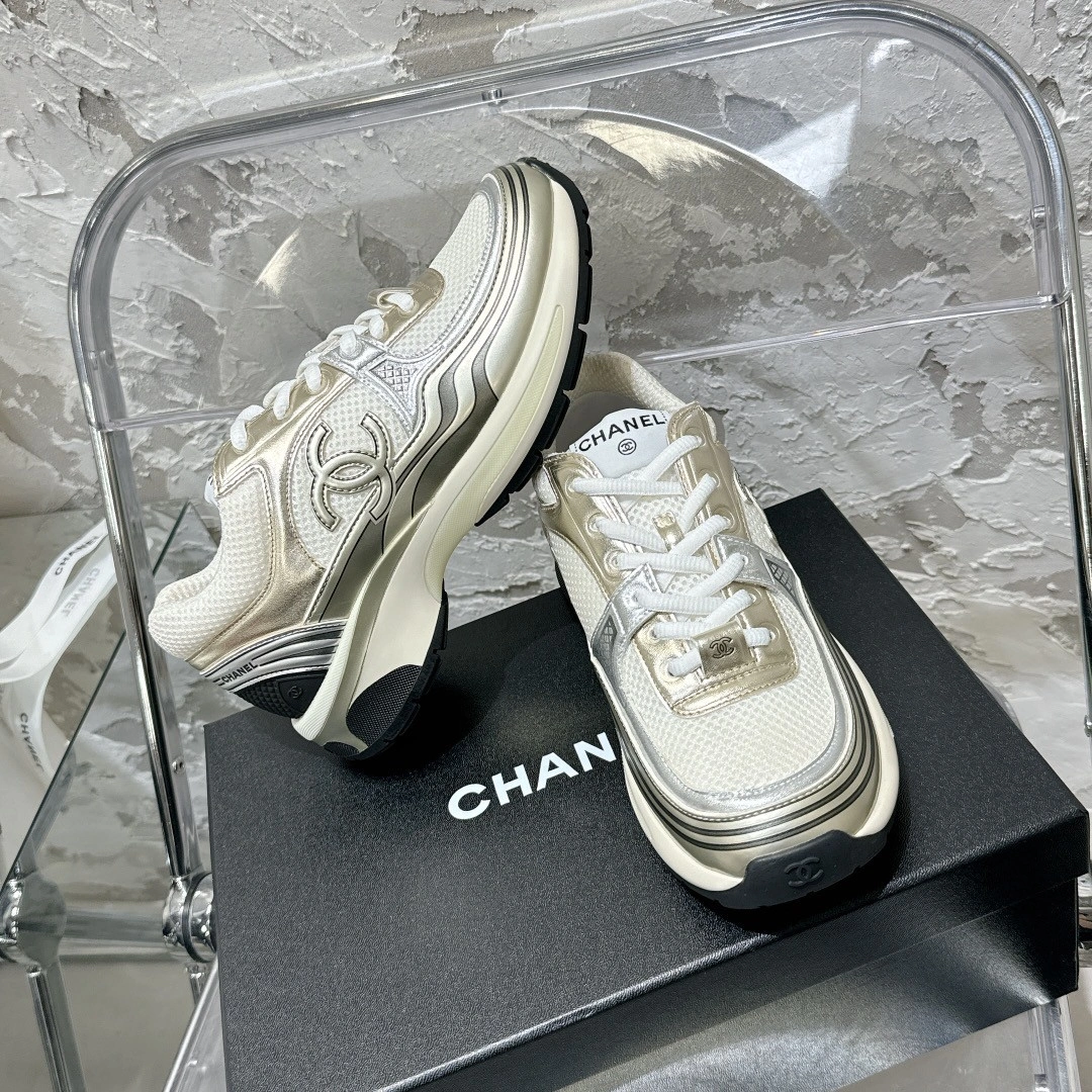 Cane sneakers