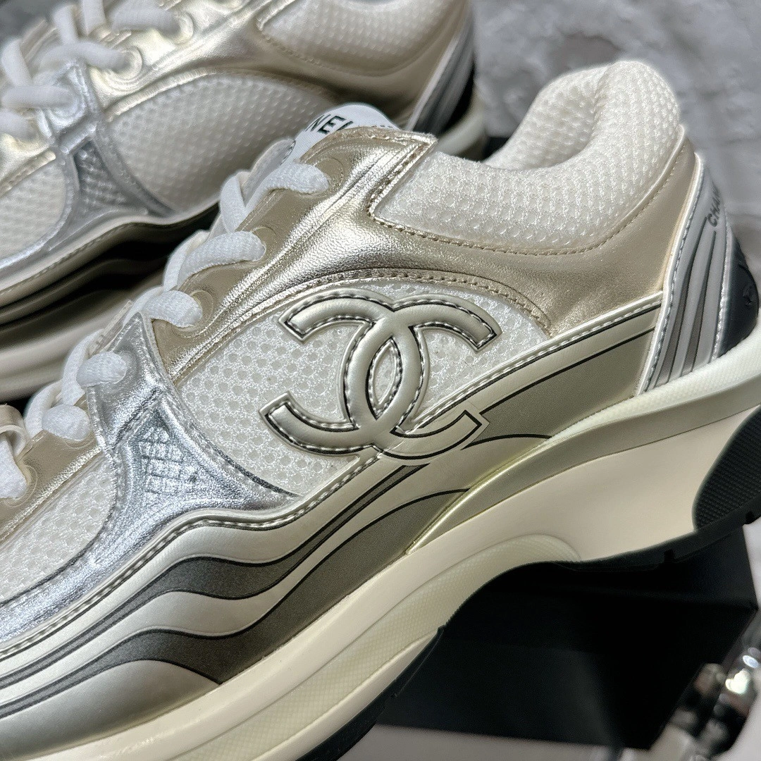Cane sneakers