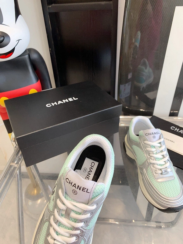 Cane sneakers