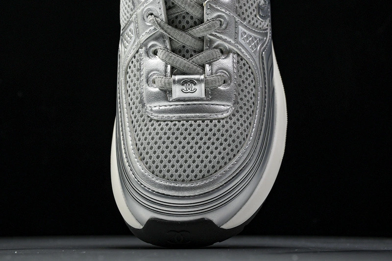 Cane sneakers