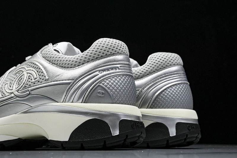 Cane sneakers