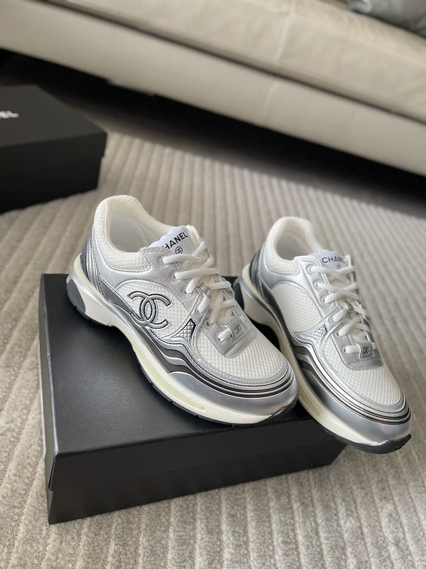 Cane sneakers