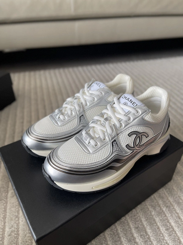 Cane sneakers