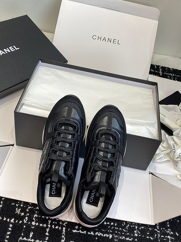 Cane sneakers