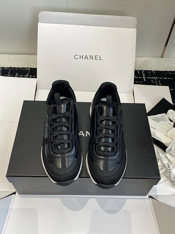 Cane sneakers