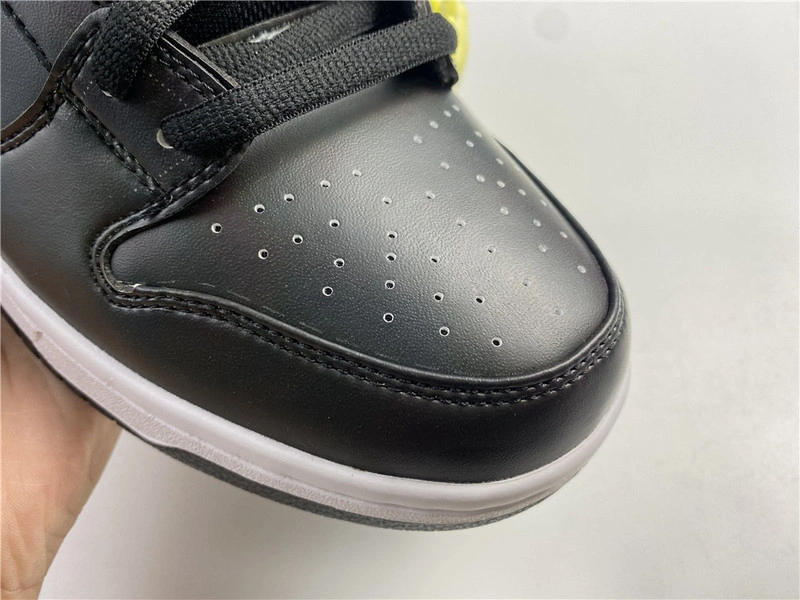 Civilist x Nike SB Dunk Low  CZ5123-001