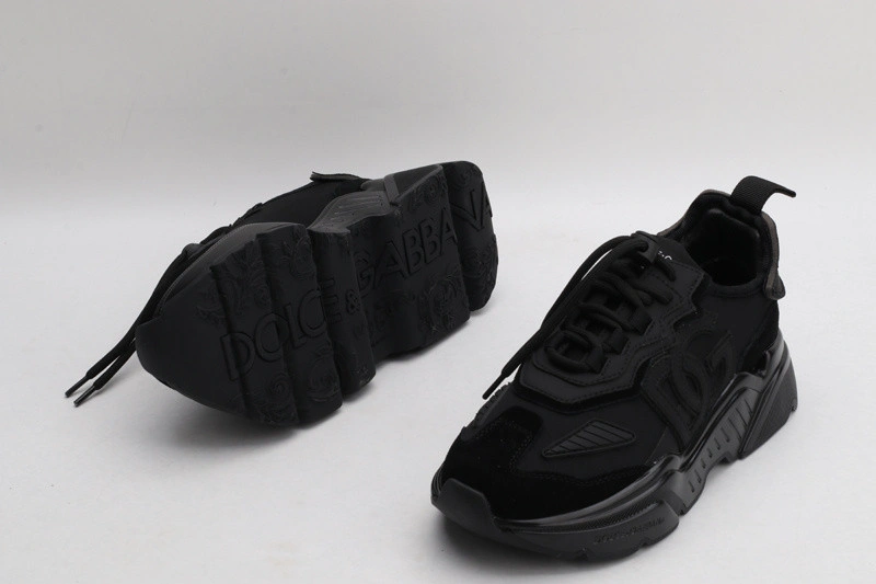 DG  sneaker