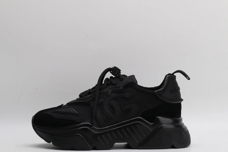 DG  sneaker