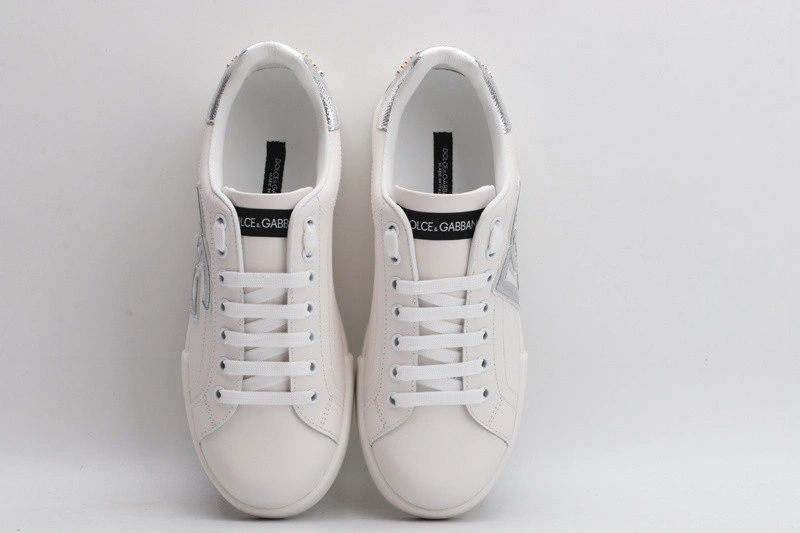 DG  sneaker