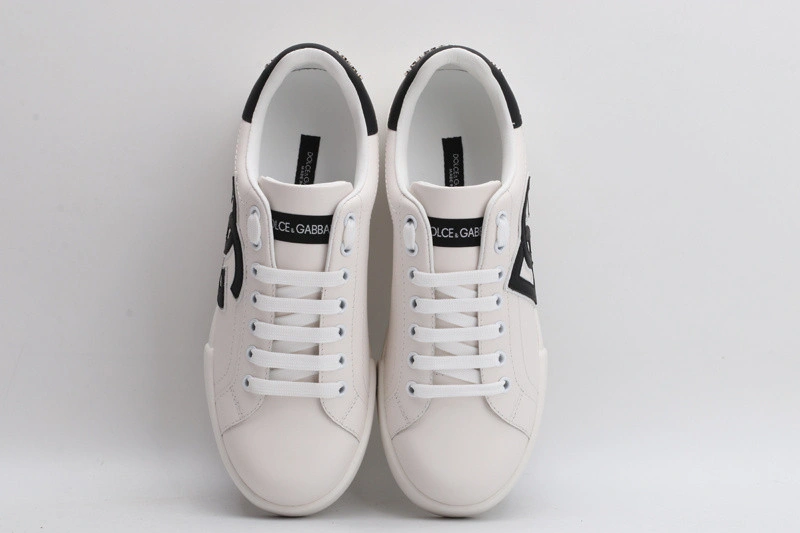 DG  sneaker