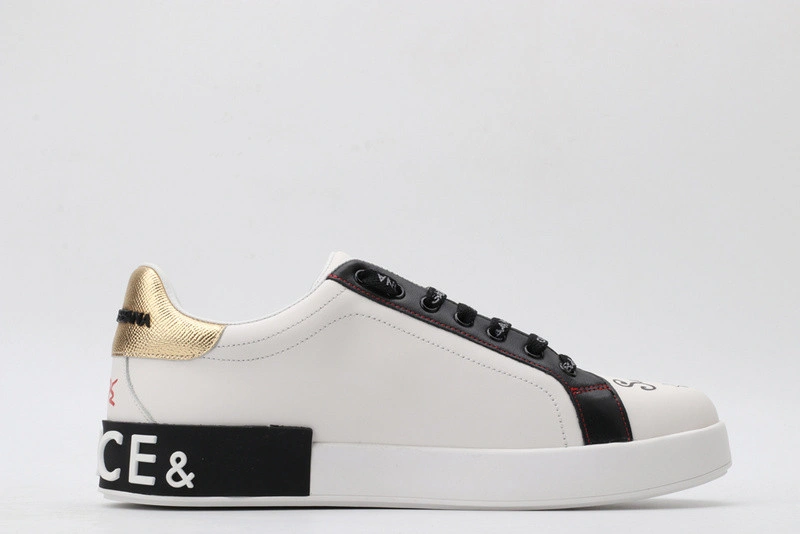 DG  sneaker