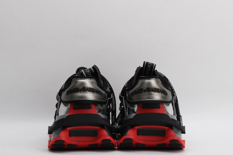 DG  sneaker