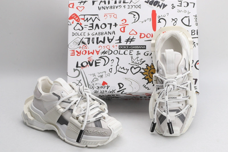 DG  sneaker