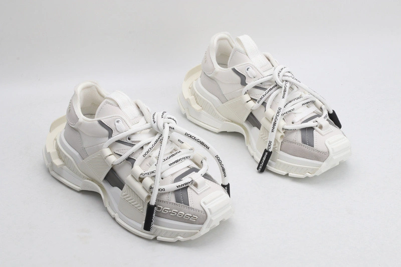 DG  sneaker