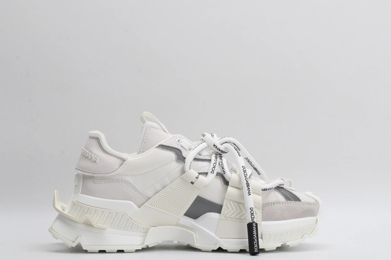 DG  sneaker