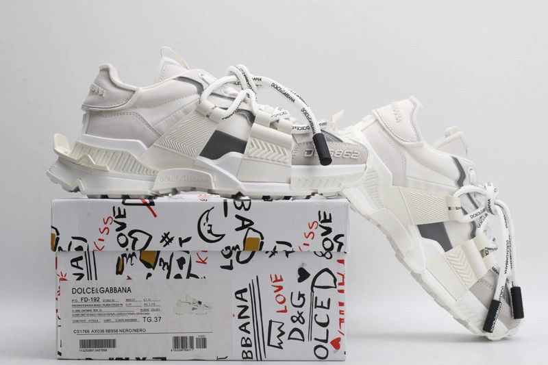 DG  sneaker