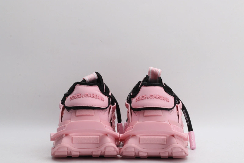 DG  sneaker