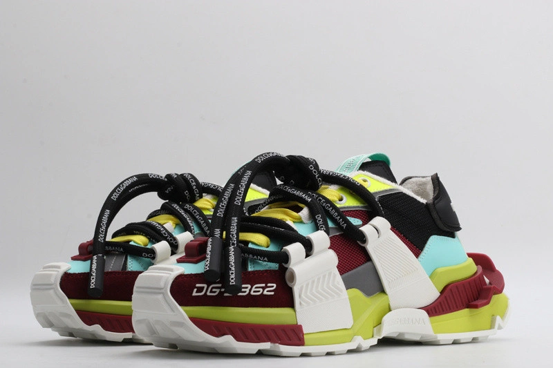 DG  sneaker