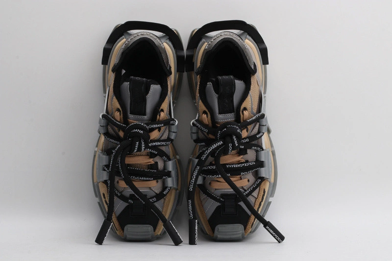 DG  sneaker
