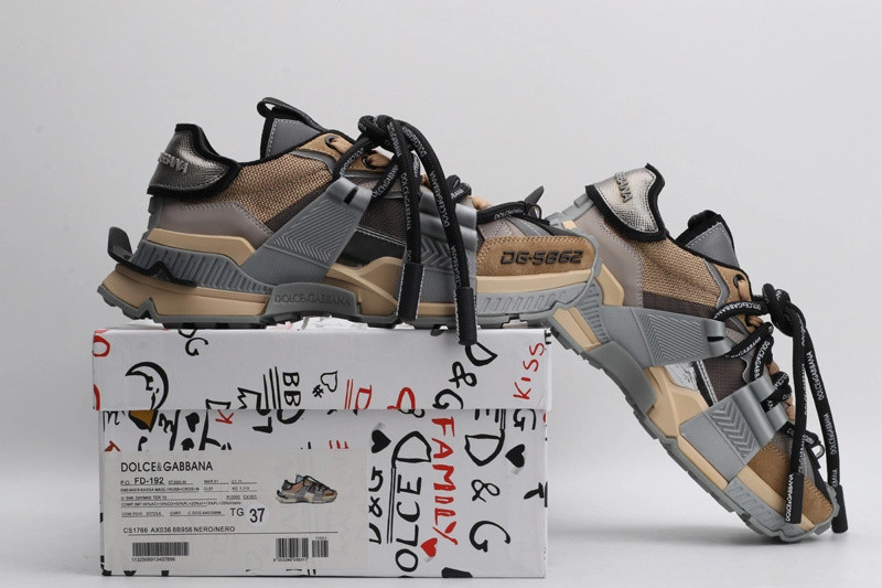 DG  sneaker