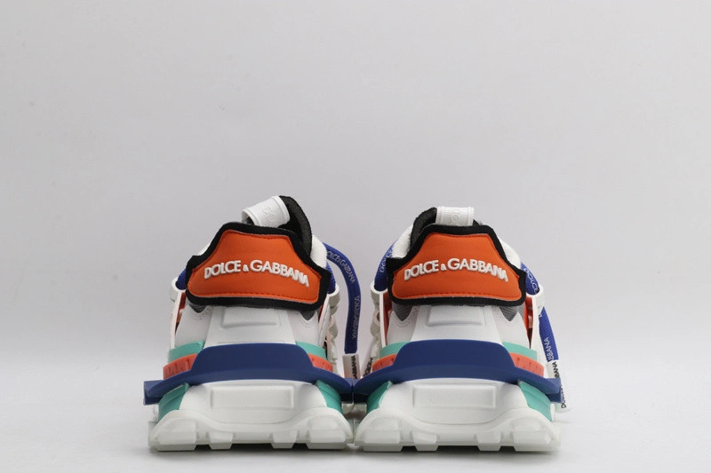 DG  sneaker