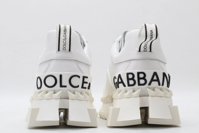 DG  sneaker