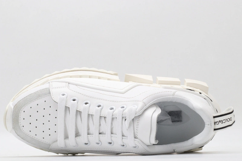 DG  sneaker