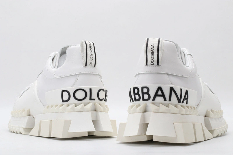 DG  sneaker