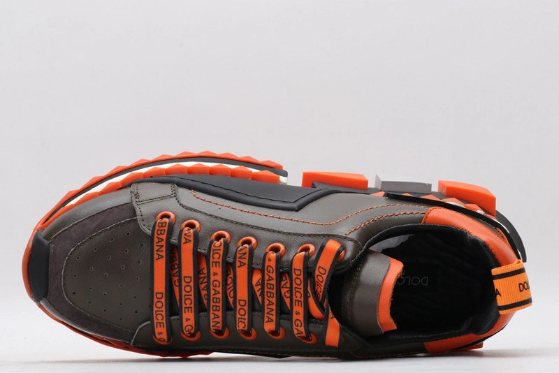 DG  sneaker