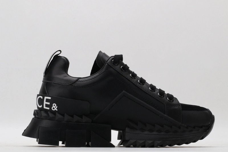 DG  sneaker