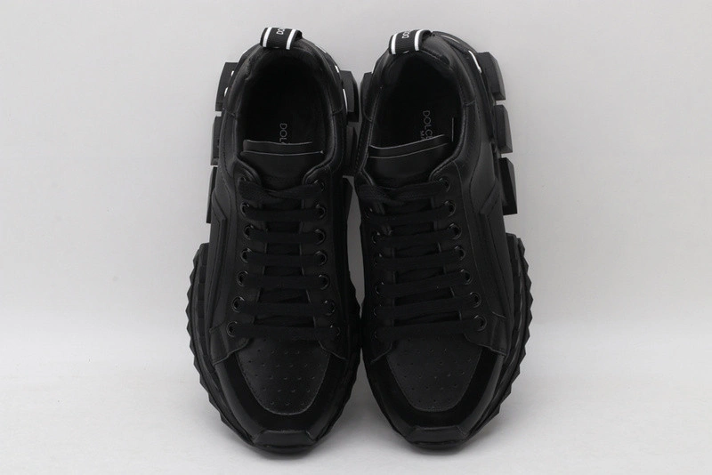DG  sneaker