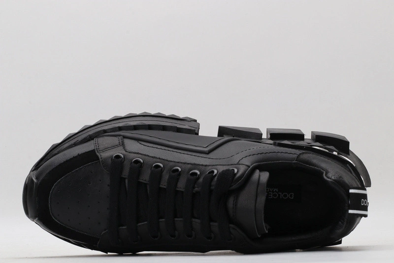 DG  sneaker