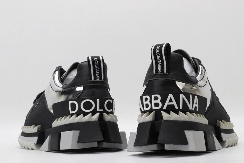 DG  sneaker
