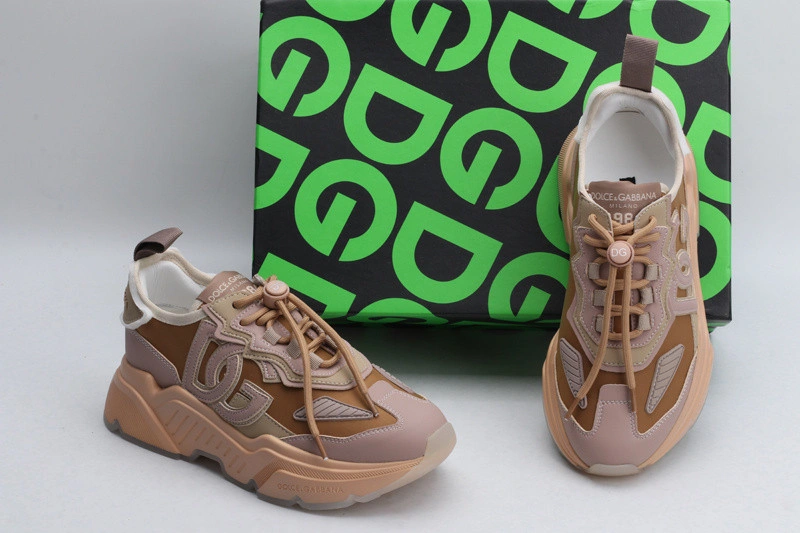 DG  sneaker