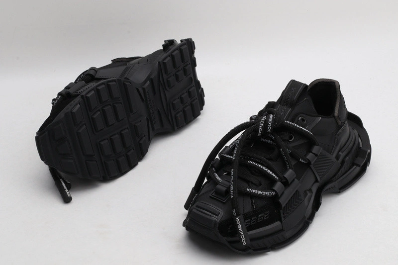 DG  sneaker