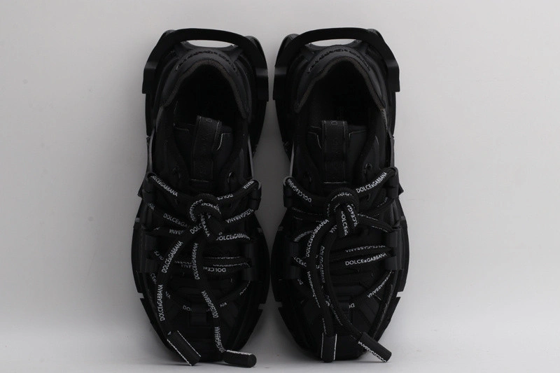 DG  sneaker