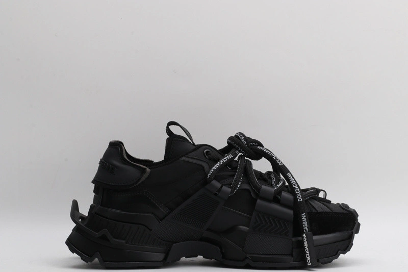 DG  sneaker