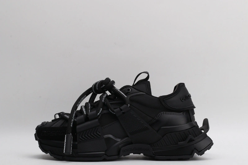 DG  sneaker
