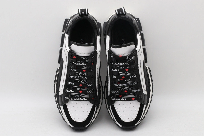 DG  sneaker