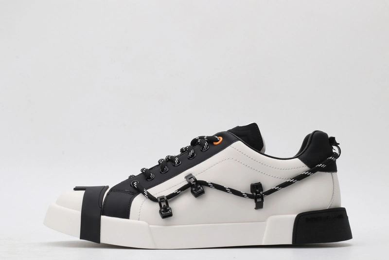 DG  sneaker