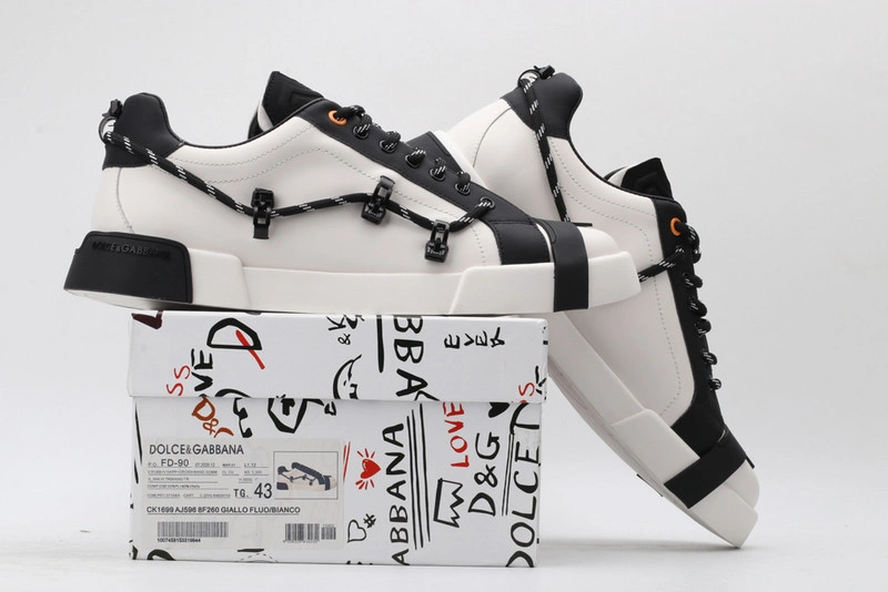 DG  sneaker