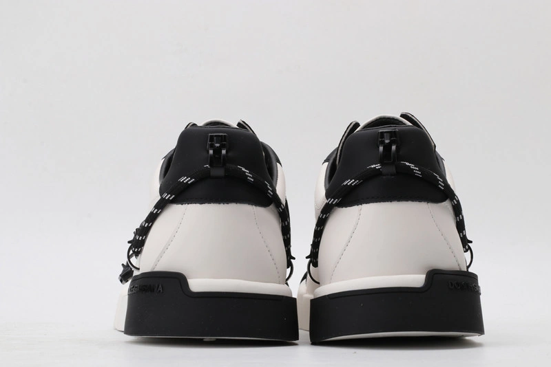 DG  sneaker