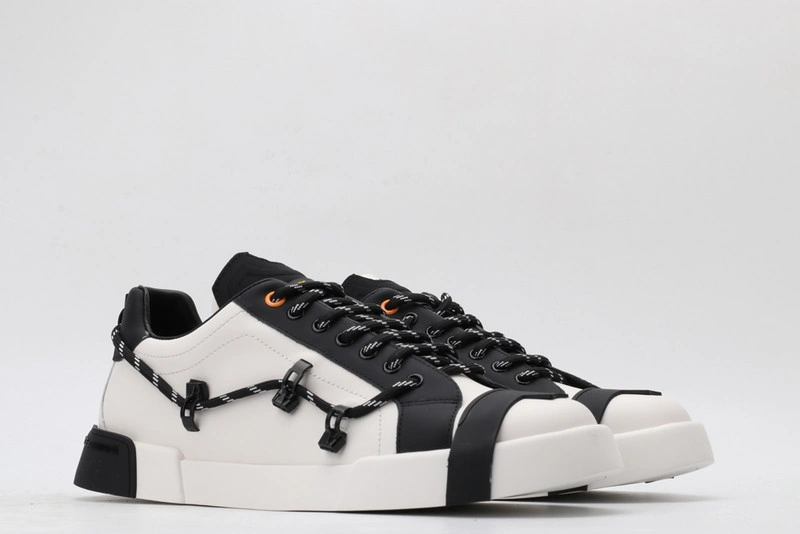 DG  sneaker