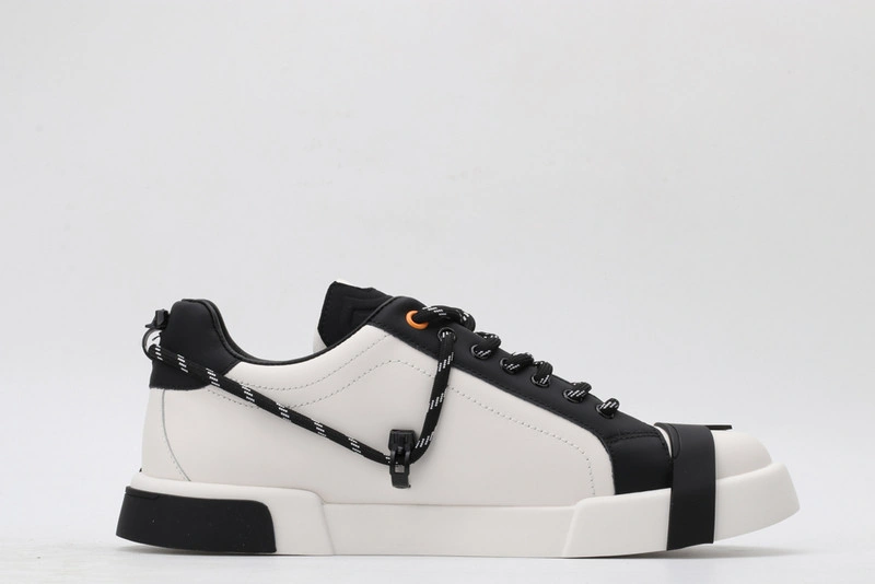 DG  sneaker