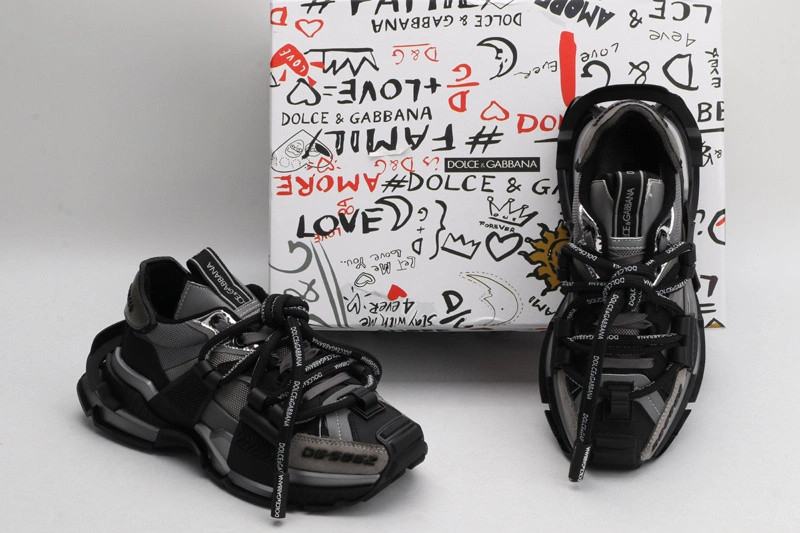 DG  sneaker