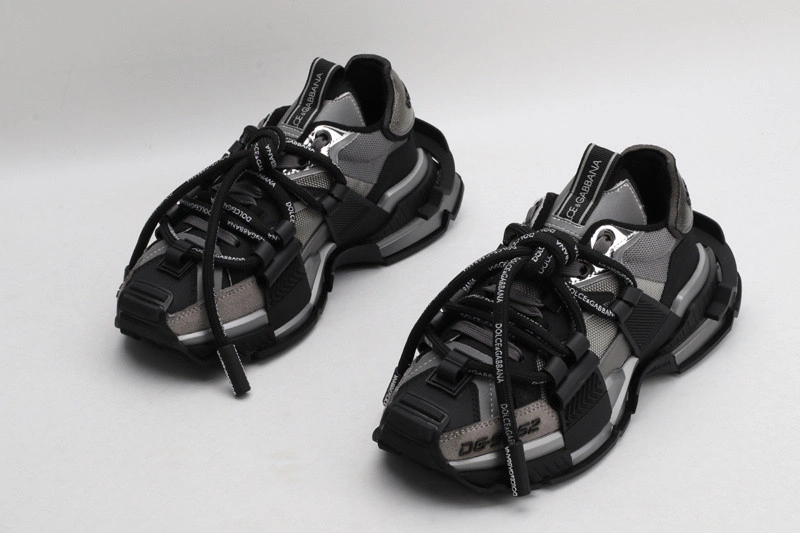 DG  sneaker