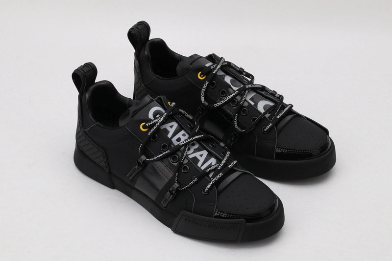 DG  sneaker